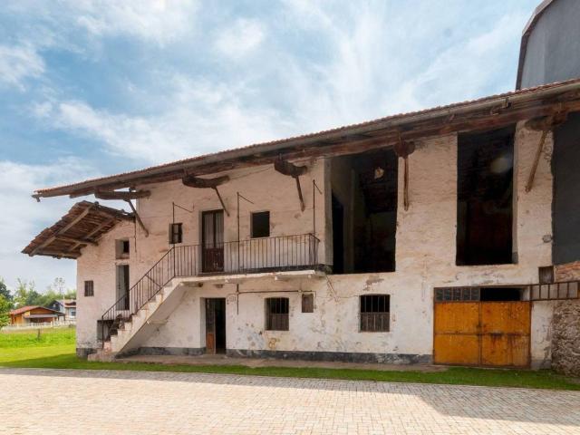 Casa indipendente in vendita a Bernezzo CN