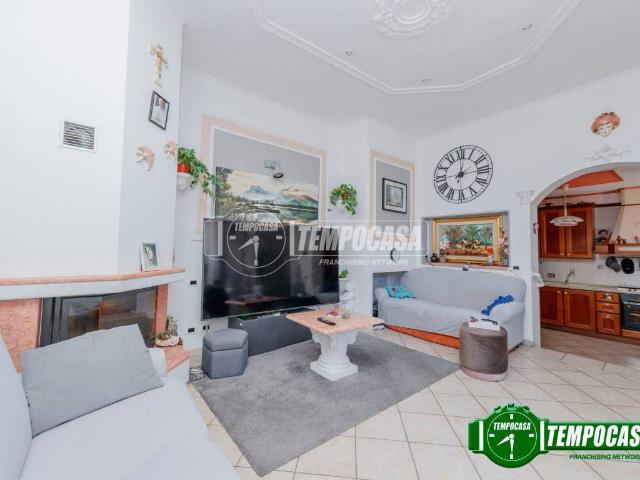 Casa indipendente in vendita a Besate MI