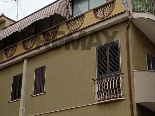 Casa Indipendente in vendita a Biancavilla