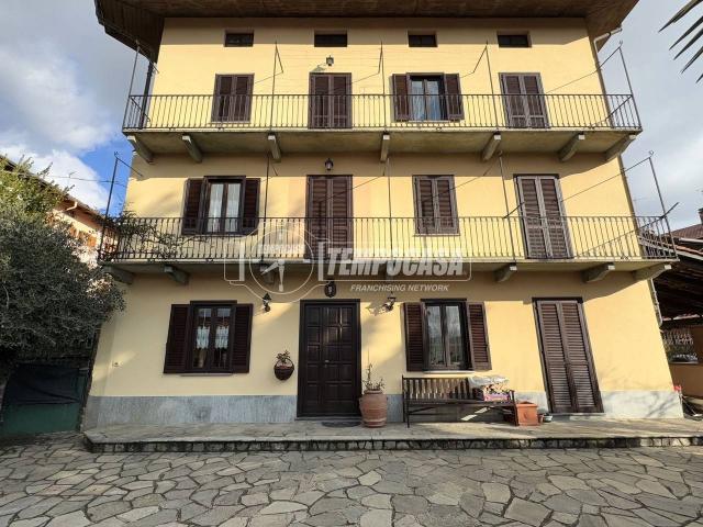 Casa indipendente in vendita a Biella