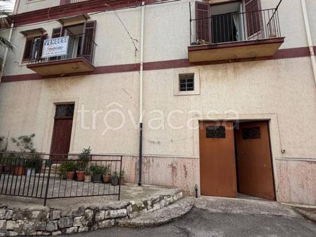 Casa indipendente in vendita a Bisacquino via Lo Voi, 10