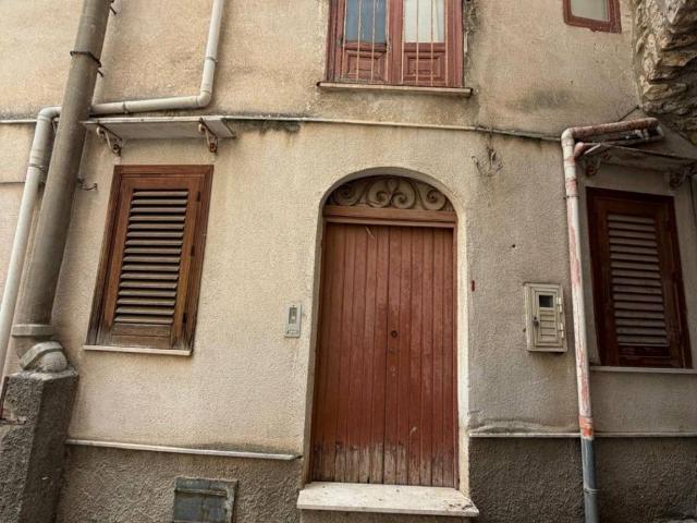 Casa indipendente in vendita a Bisacquino PA