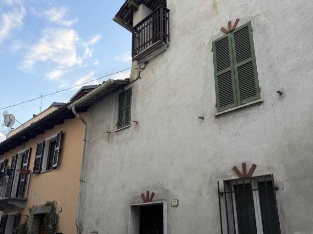 Casa indipendente in vendita a Bistagno AL