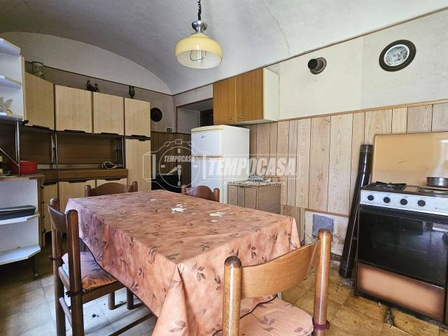 Casa indipendente in vendita a Brusnengo