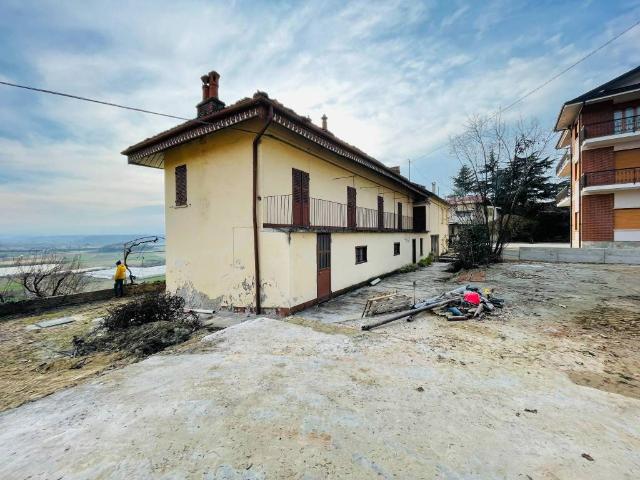 Casa indipendente in vendita a Bra CN