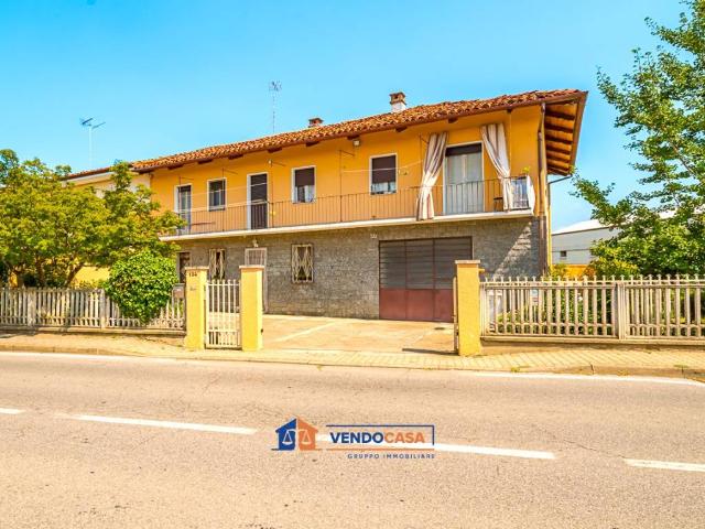 Casa indipendente in vendita a Bra CN