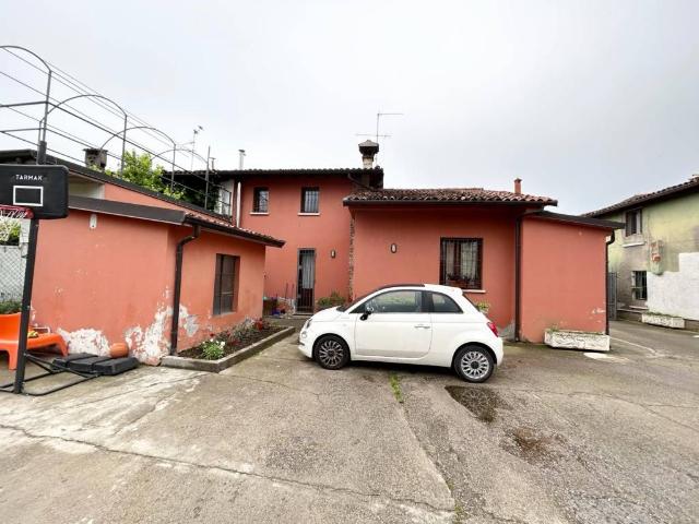 Casa indipendente in vendita a Brescia BS