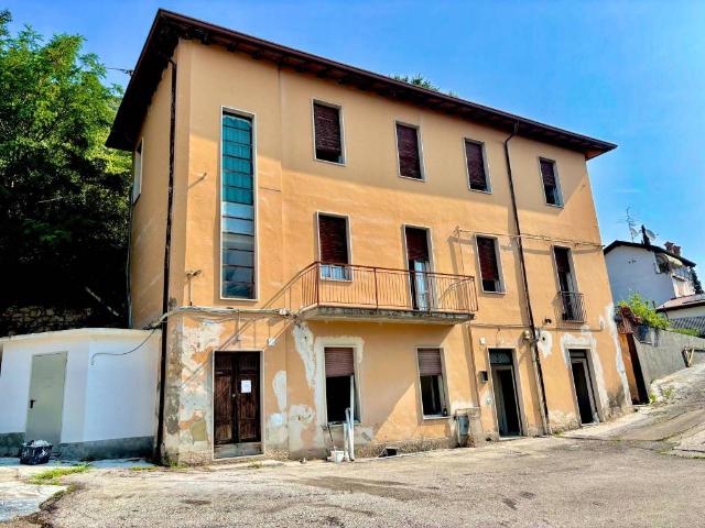 Casa indipendente in vendita a Brescia BS