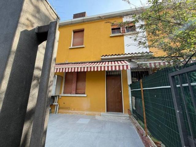 Casa indipendente in vendita a Brescia BS