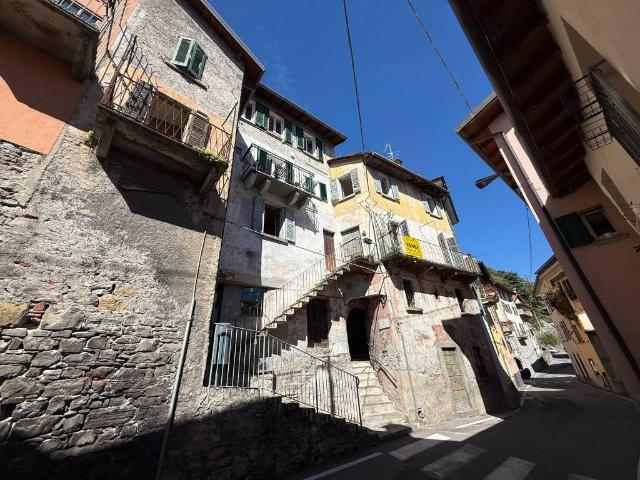 Casa indipendente in vendita a Brienno CO