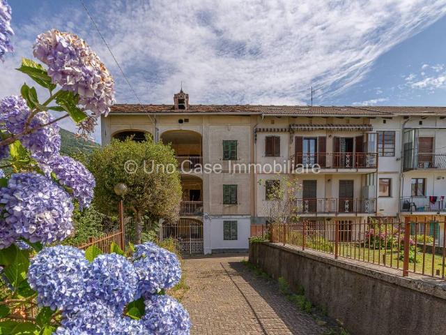 Casa indipendente in vendita a Brosso via Acquarossa, 4