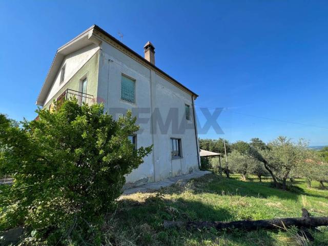 Casa indipendente in vendita a Bucchianico CH