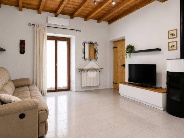 Casa indipendente in vendita a Bulciago LC