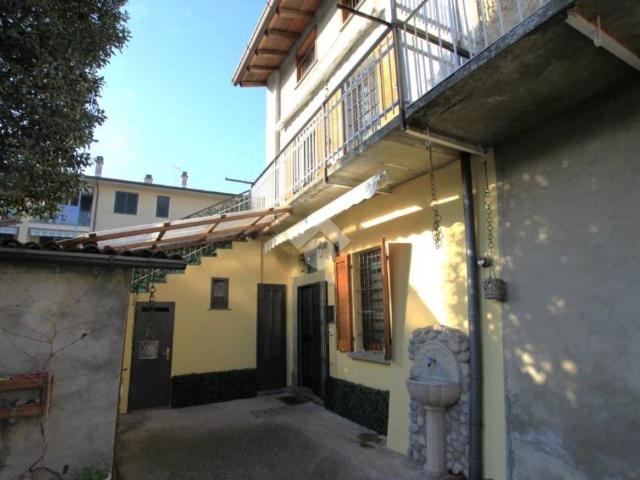 Casa indipendente in vendita a Bulciago via sant' agostino, 30