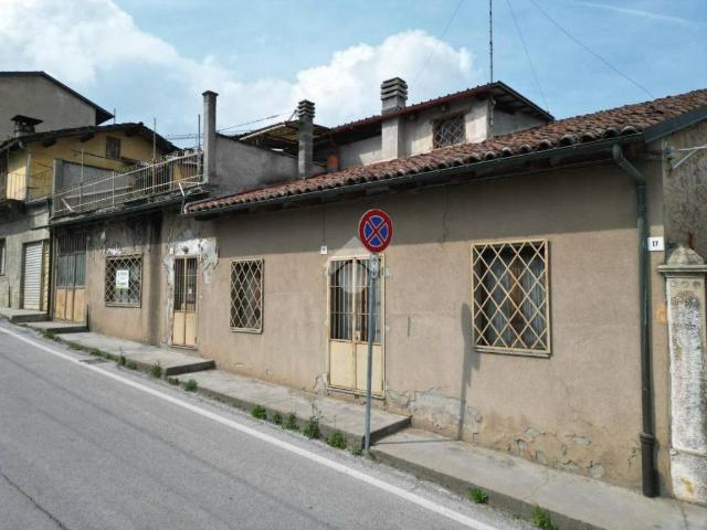 Casa indipendente in vendita a Busca via Villafalletto, 15