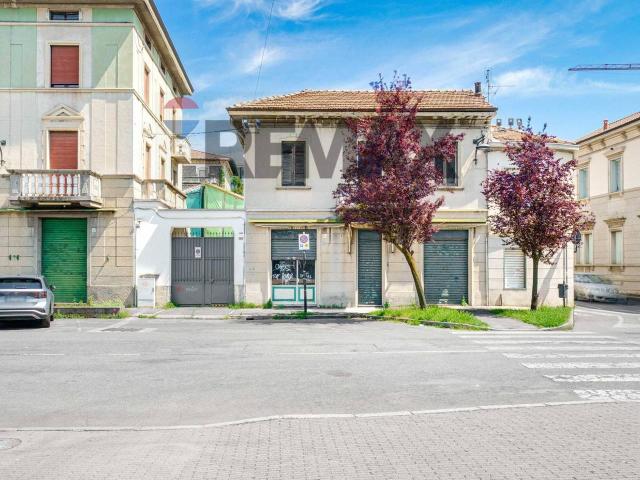 Casa indipendente in vendita a Busto Arsizio