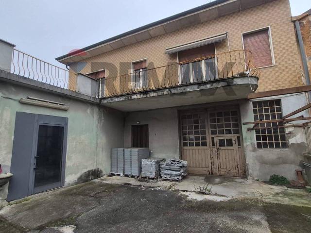 Casa indipendente in vendita a Busto Arsizio