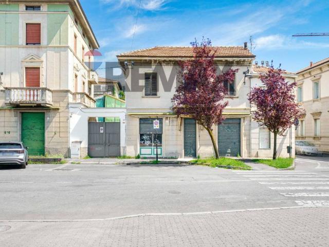 Casa indipendente in vendita a Busto Arsizio VA