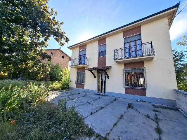 Casa indipendente in vendita a Govone CN