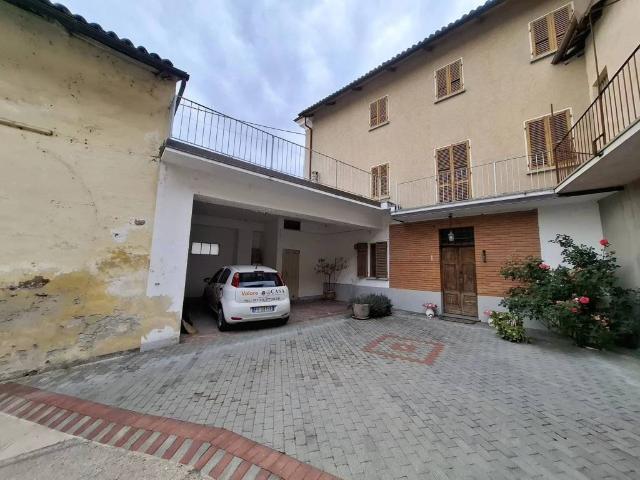 Casa indipendente in vendita a Govone CN