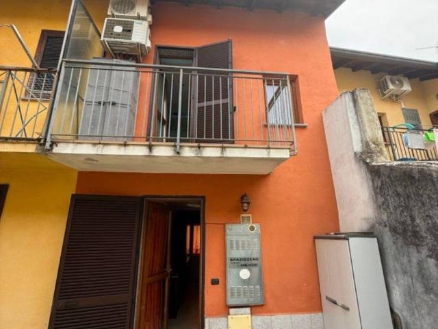 Casa indipendente in vendita a Gorla Maggiore VA