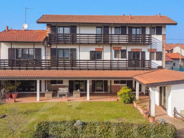Casa indipendente in vendita a Gattico Veruno NO