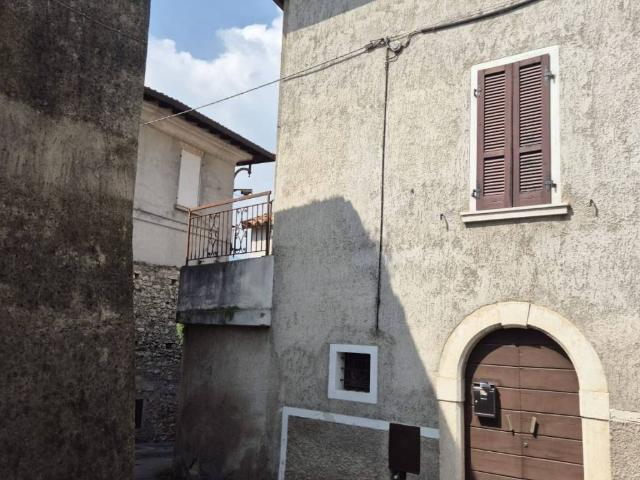 Casa indipendente in vendita a Gavardo BS