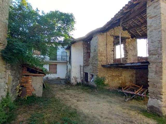 Casa indipendente in vendita a Gavi AL