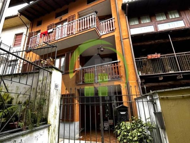Casa indipendente in vendita a Gazzaniga BG