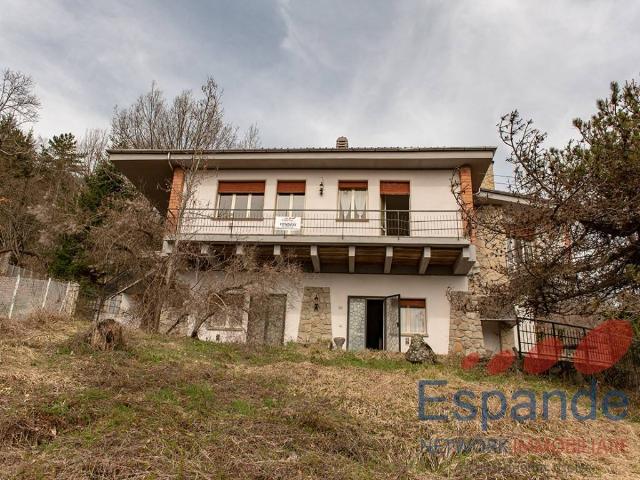 Casa indipendente in vendita a Gaggio Montano BO
