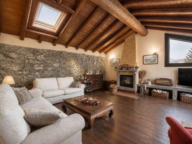 Casa indipendente in vendita a Galbiate LC