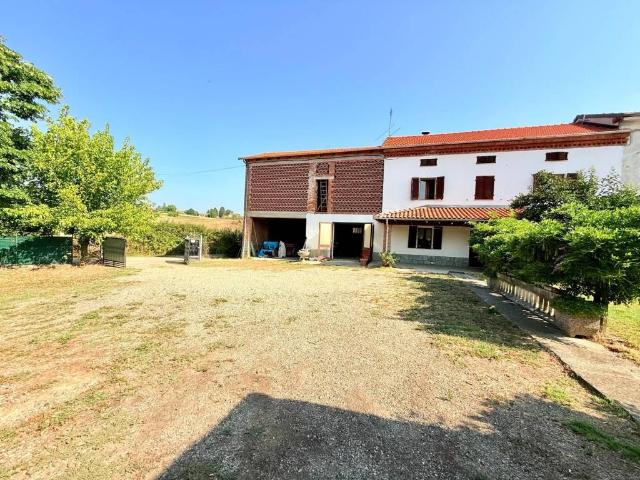 Casa indipendente in vendita a Gamalero AL