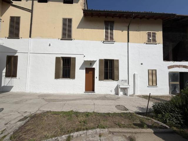 Casa indipendente in vendita a Gambolò PV