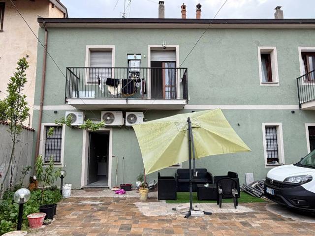 Casa indipendente in vendita a Gambolò PV