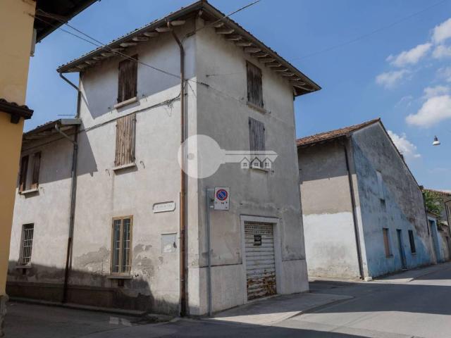 Casa indipendente in vendita a Gambara BS