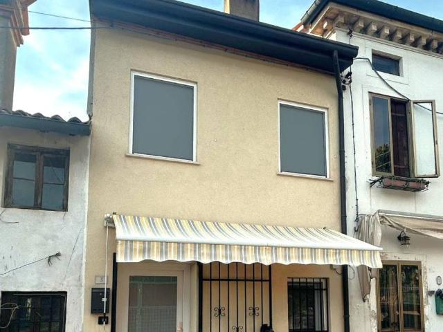Casa indipendente in vendita a Gambellara VI