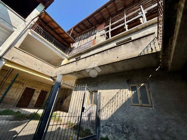 Casa indipendente in vendita a Gandino BG