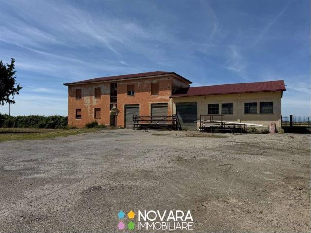 Casa indipendente in vendita a Garbagna Novarese NO