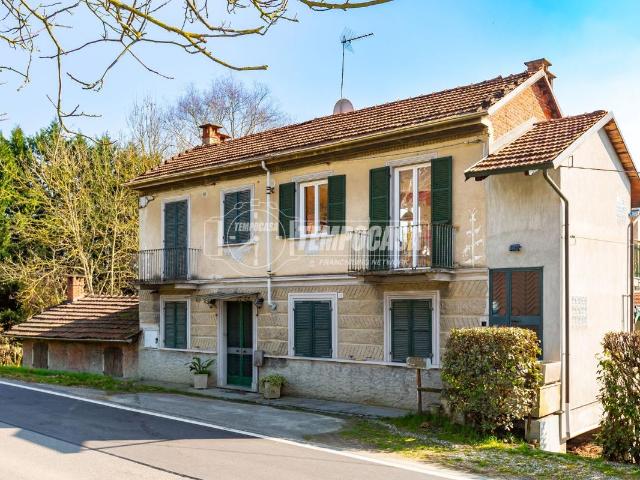 Casa indipendente in vendita a Gassino Torinese