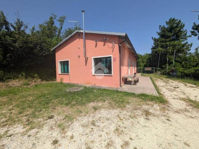 Casa indipendente in vendita a Gemmano RN