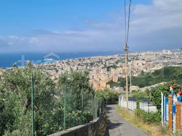 Casa indipendente in vendita a Genova, Apparizione