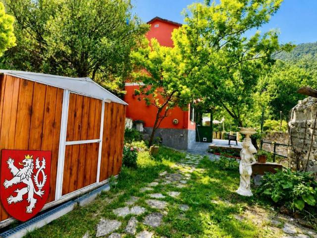 Casa indipendente in vendita a Genova, Apparizione