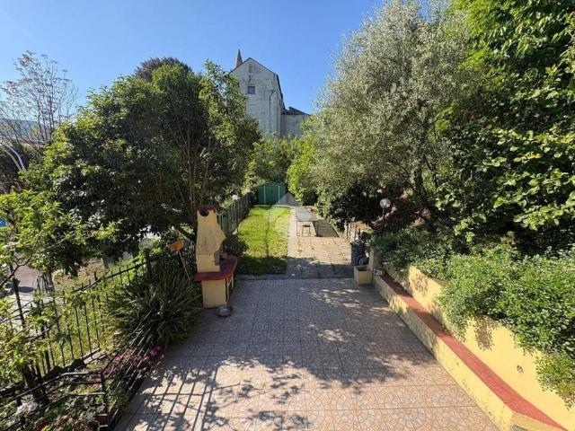 Casa indipendente in vendita a Genova GE
