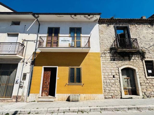 Casa indipendente in vendita a Gesualdo AV