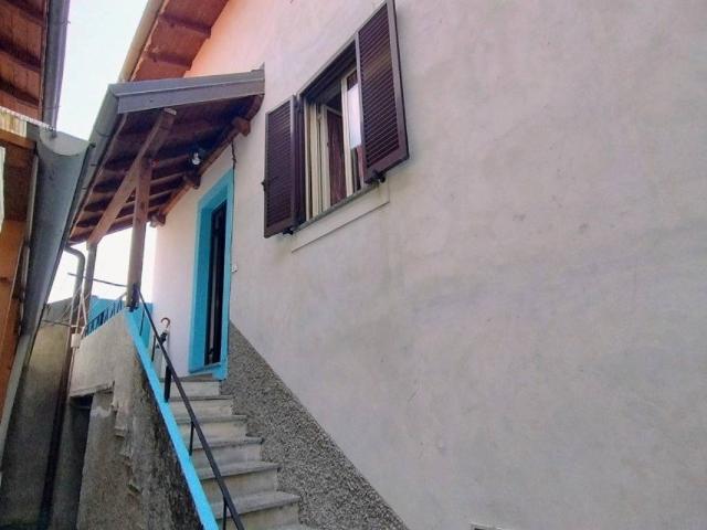 Casa indipendente in vendita a Ghiffa VB