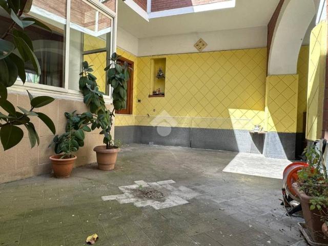 Casa indipendente in vendita a Giugliano in Campania NA