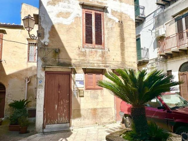 Casa indipendente in vendita a Giuliana PA