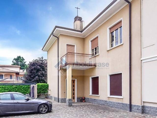 Casa indipendente in vendita a Giussano MB
