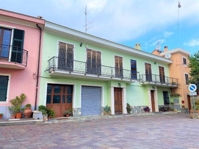 Casa indipendente in vendita a Giustenice SV