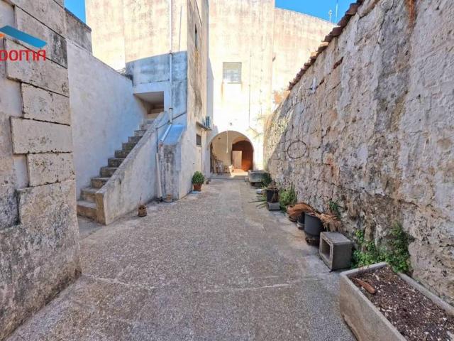 Casa indipendente in vendita a Giurdignano LE